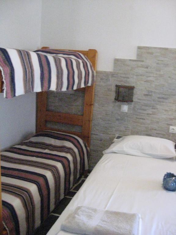 Pension Irini-Vicky Иос Хора Екстериор снимка